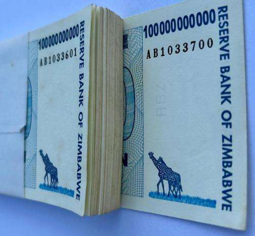 ZIMBABWE 100 Billion Dollars full bundle of banknotes