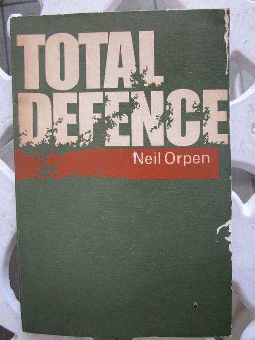 Total Defence -Neil Orpen -Signed copy-role of the commando in the armed forces of SA