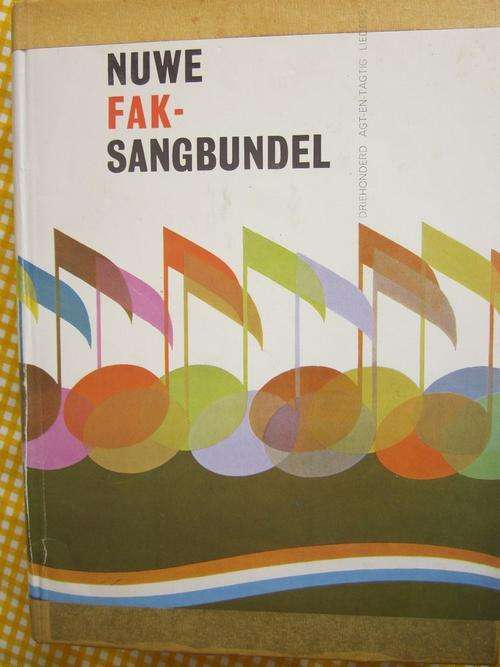 Nuwe FAK Sangbundel -geel sellotape merke  voor en agter in boek