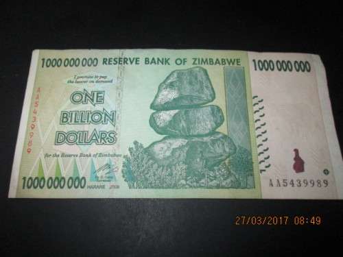 WOW... ONE BILLION DOLLARS ZIMABABWE NOTE..BECOMING SCARCE