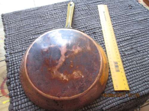 AMAZING FIND..OLD COPPER PAN/SKILLET WITH HOUDING!!  ..PLEASE SEE PICS