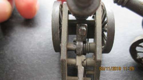 WOW..COLLECTIBLE PAIR OF OLD MINIATURE CAST METAL CAP CANONS !!!!!... PLEASE LOOK!!