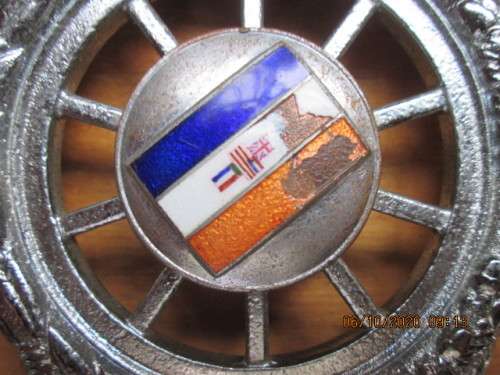 Great find...Vintage South Africa RAC Royal Automobile Club Badge #8644... Great condition