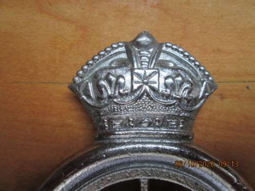 Great find...Vintage South Africa RAC Royal Automobile Club Badge #8644... Great condition