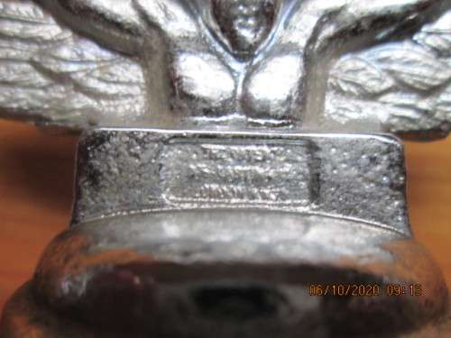 Great find...Vintage South Africa RAC Royal Automobile Club Badge #8644... Great condition