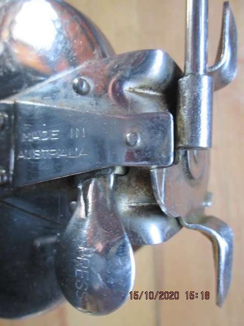 Great findVintage Alvey fishing reel Bakelite Good Condition as per images