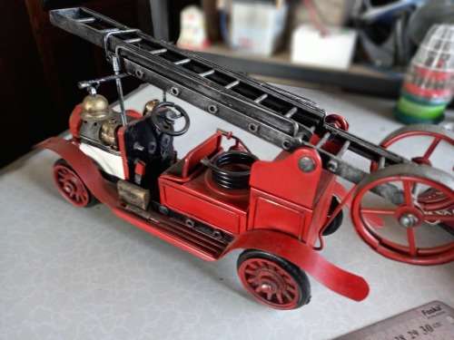 HAND CRAFTED TIN PLATE FIRE ENGINE