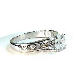 0.86 CTS ENGAGEMENT RING WITH ACCENTS ROUND DIAMOND 14K WHITE GOLD