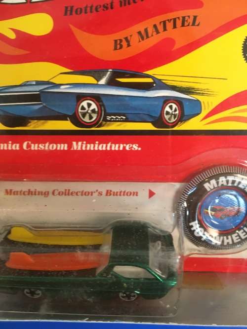 Hot Wheels Vintage / 25th Anniversary Redline Deora with badge