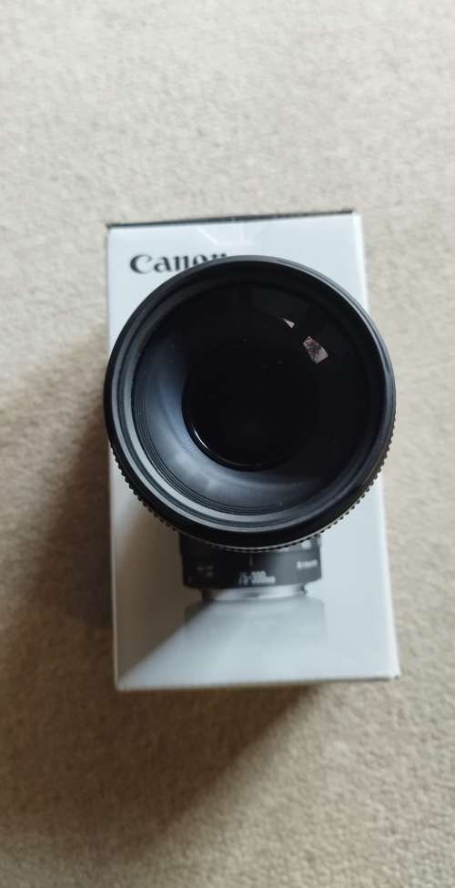 Canon M6 Mark II + 2 Canon Lens+ Canon Lens Adaptor