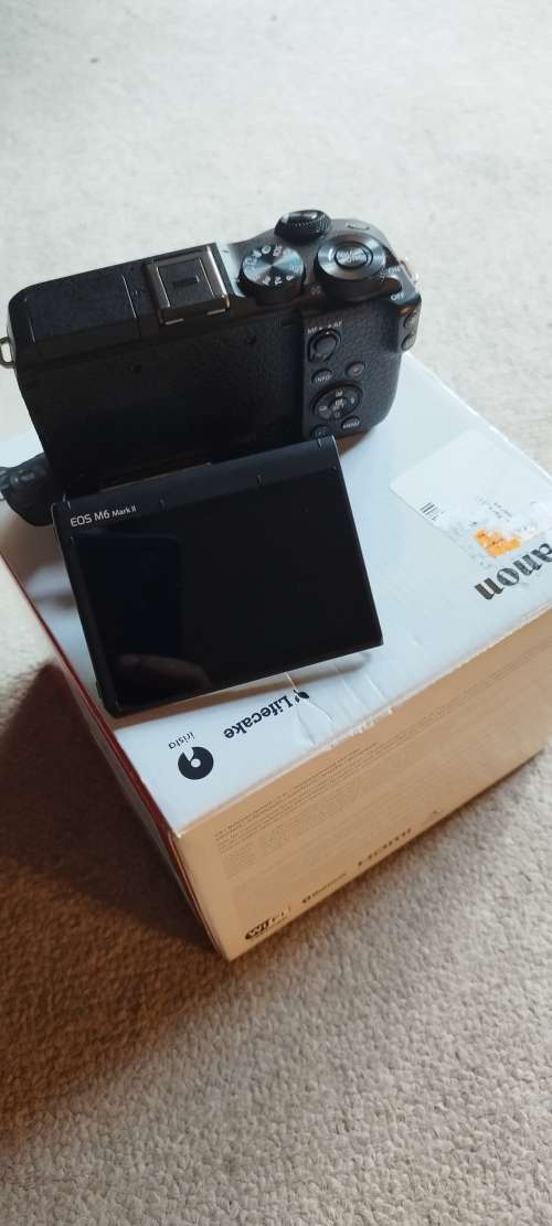 Canon M6 Mark II + 2 Canon Lens+ Canon Lens Adaptor