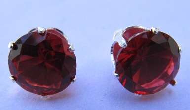 #  Gorgeous RED Rhinestone Stud Earrings