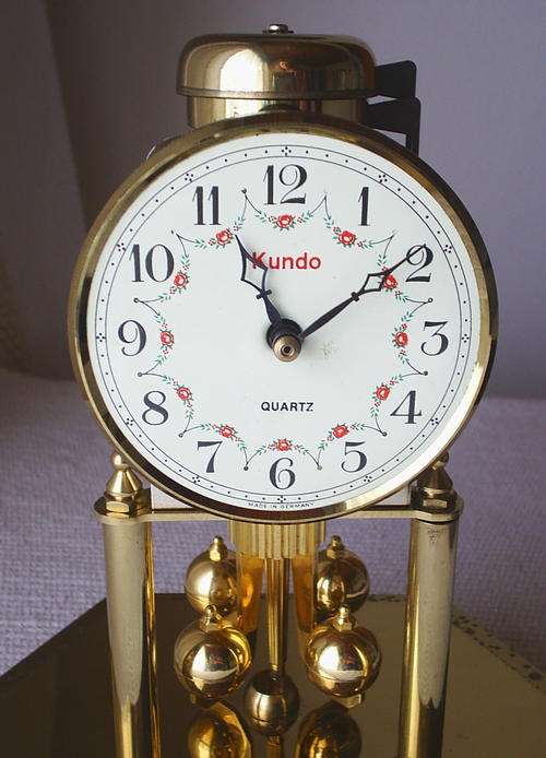 Kundo 400 Day Anniversary Clock