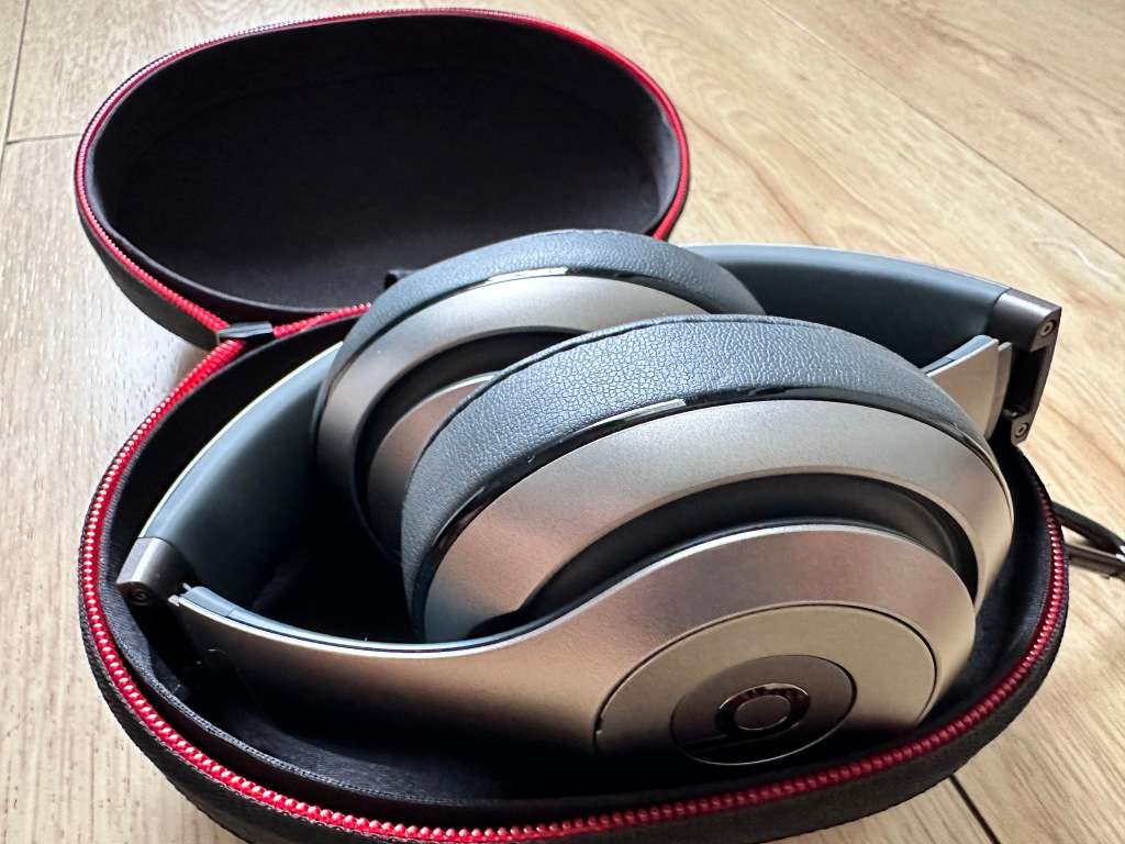 Beats Studio Wireless 2 Headphones