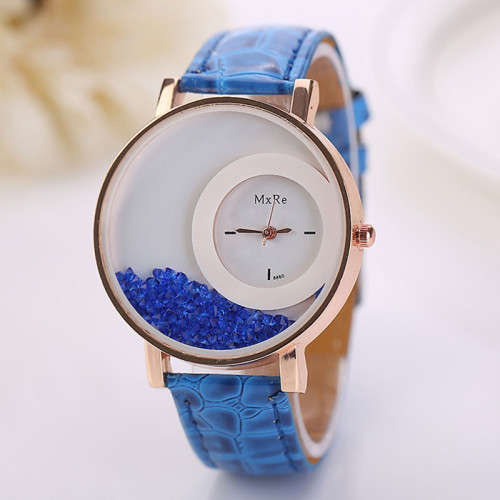 Woman PU Leather Quicksand Rhinestone Quartz Bracelet Wristwatch (2 Colours to choose from)