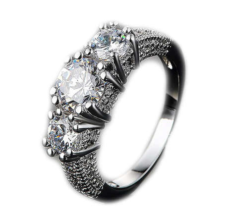 WOW WOW WOW!!! STUNNING RING, SIZE 8