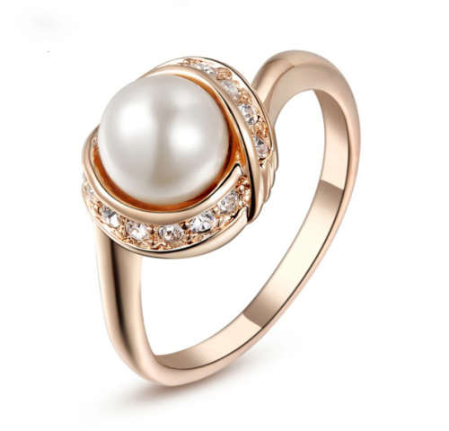 Stunning pearl 18K rose gold plated ring - Size 8