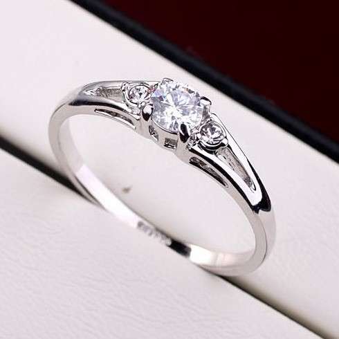 MUST HAVE!!! 18K Silver Plated Ring With Austrian Crystal Stellux Cubic Zirconia 17mm