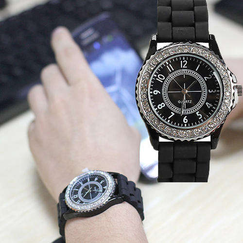 STUNNING Silicon Geneva Quarts Crystal Wristwatch