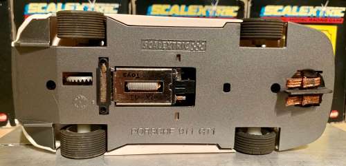 SCALEXTRIC PORSCHE 911 GT1