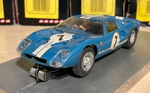 Cox Ford GT40