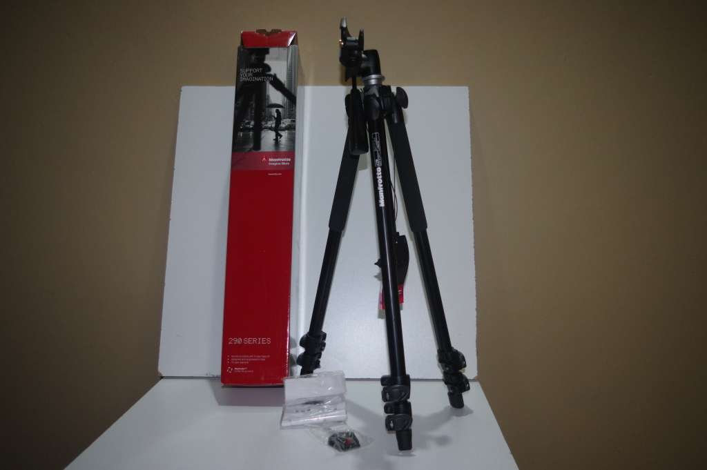 Manfrotto MK293A3-A3RC1 293 Aluminum Tripod Kit with 3-Way Head with Quick Release