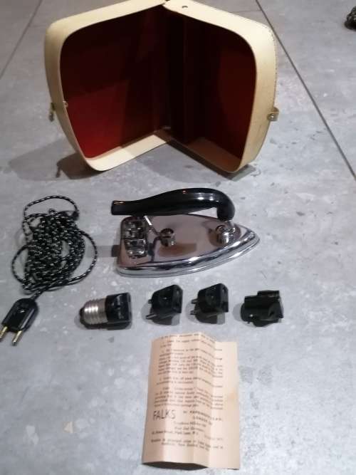 1950s Falks Of London Globe Trotter Universal Iron