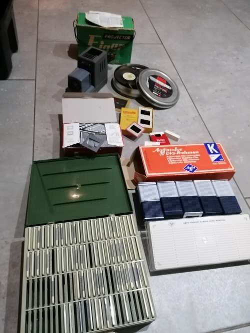 Vintage Eigar Projector plus many extras