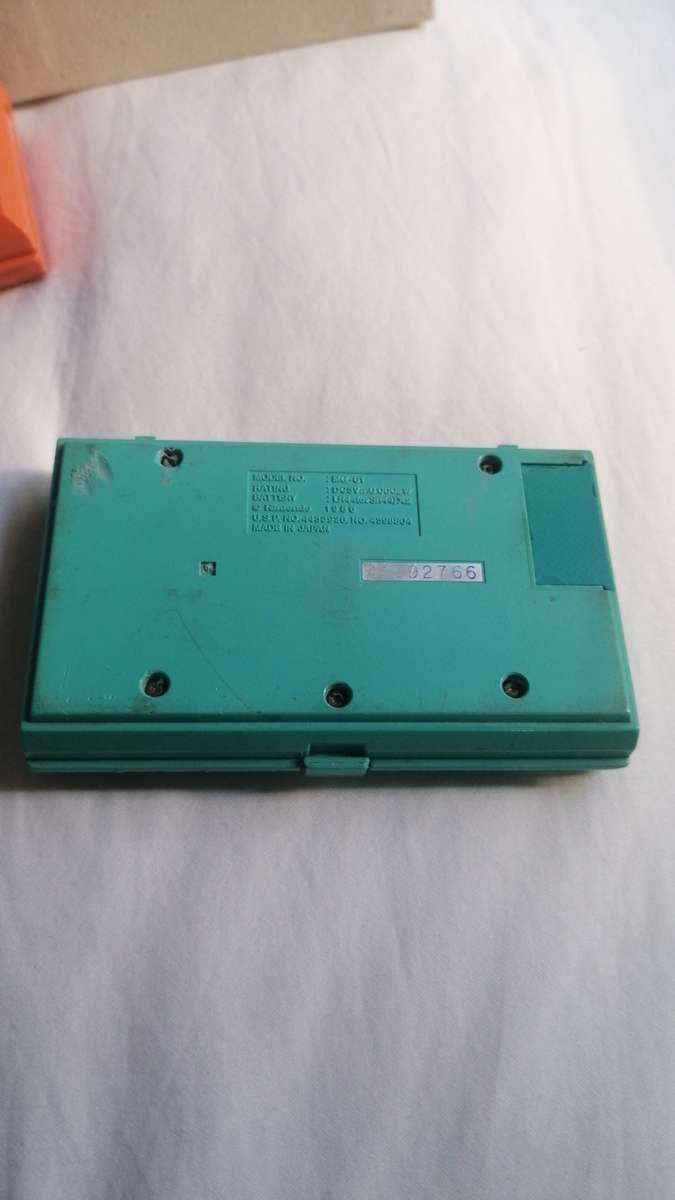 NINTENDO GAME AND WATCH SQUISH