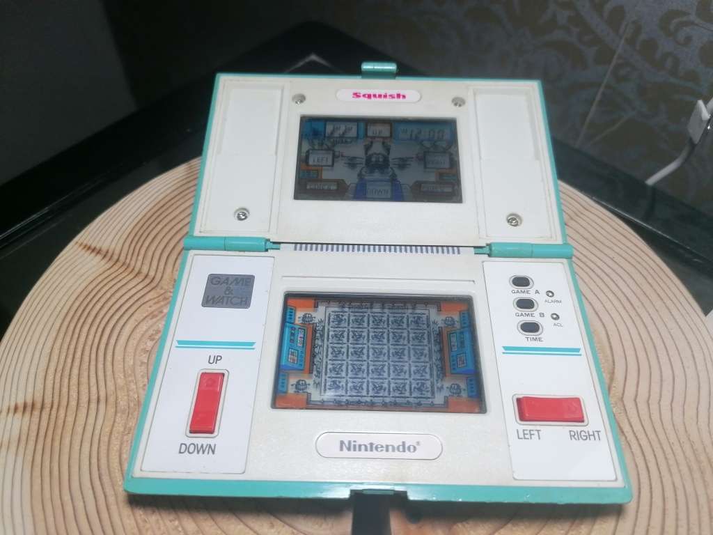 NINTENDO GAME AND WATCH SQUISH