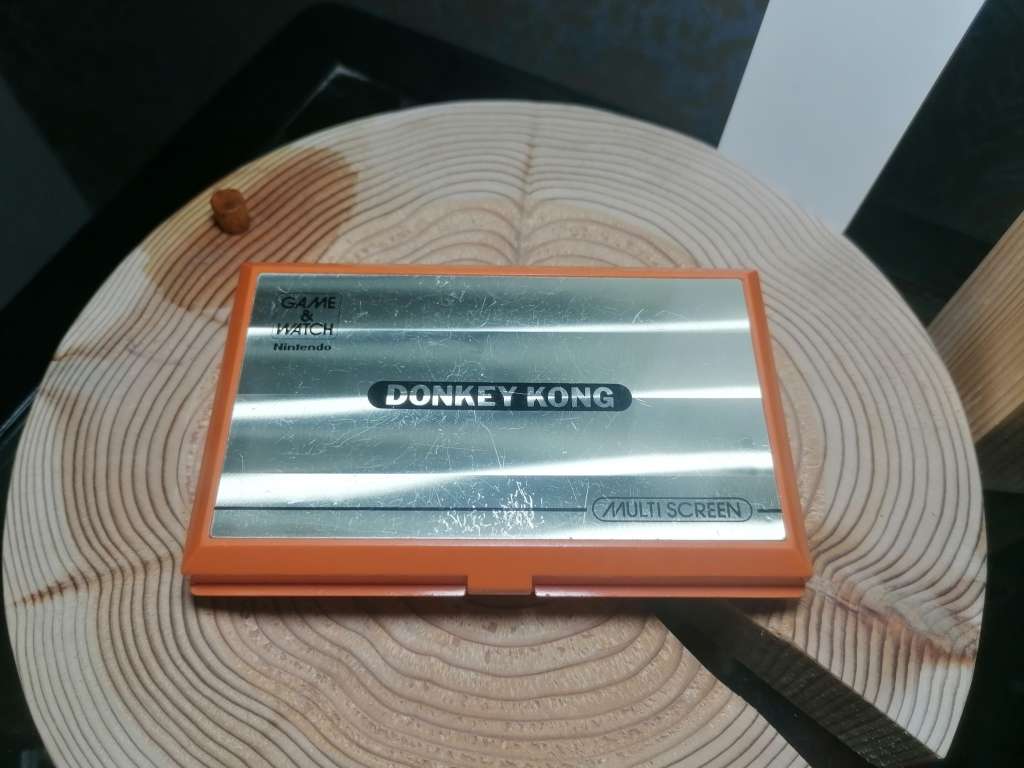 NINTENDO GAME AND WATCH DONKEY KONG