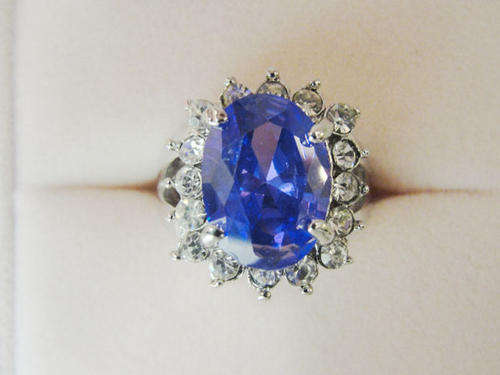 Beautiful Princess Diana & Kate Middleton inspired Rings!