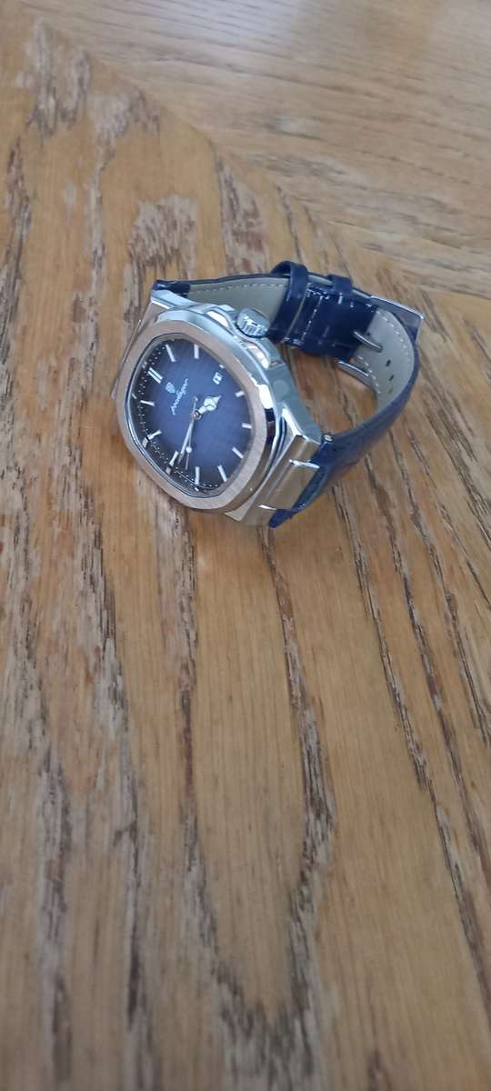 Top Brand Luxury Men`s Wrist Watch Silver Blue