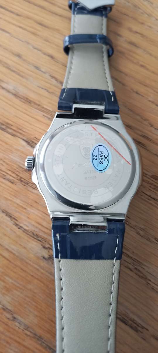 Top Brand Luxury Men`s Wrist Watch Silver Blue