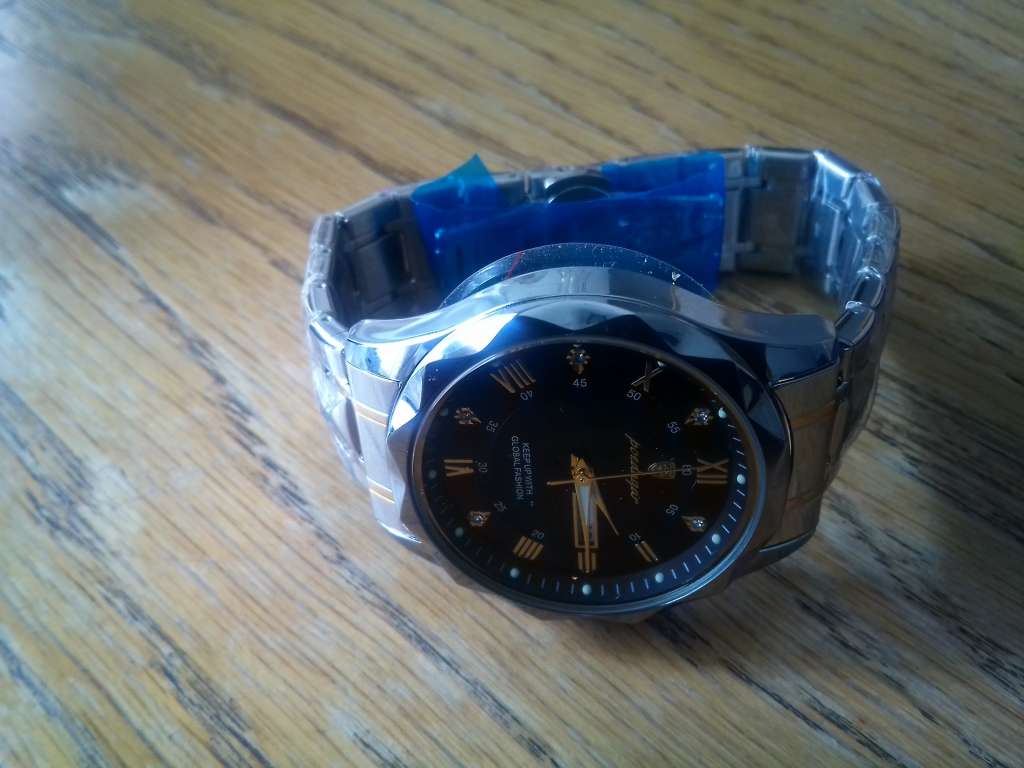 Luxury mens exquisite business watch