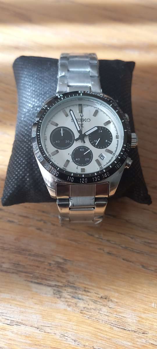 Mens Chronograph Panda Quartz Watch