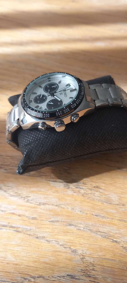 Mens Chronograph Panda Quartz Watch