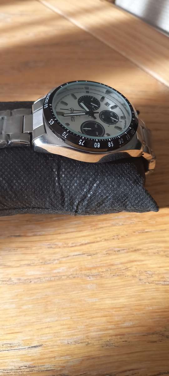 Mens Chronograph Panda Quartz Watch