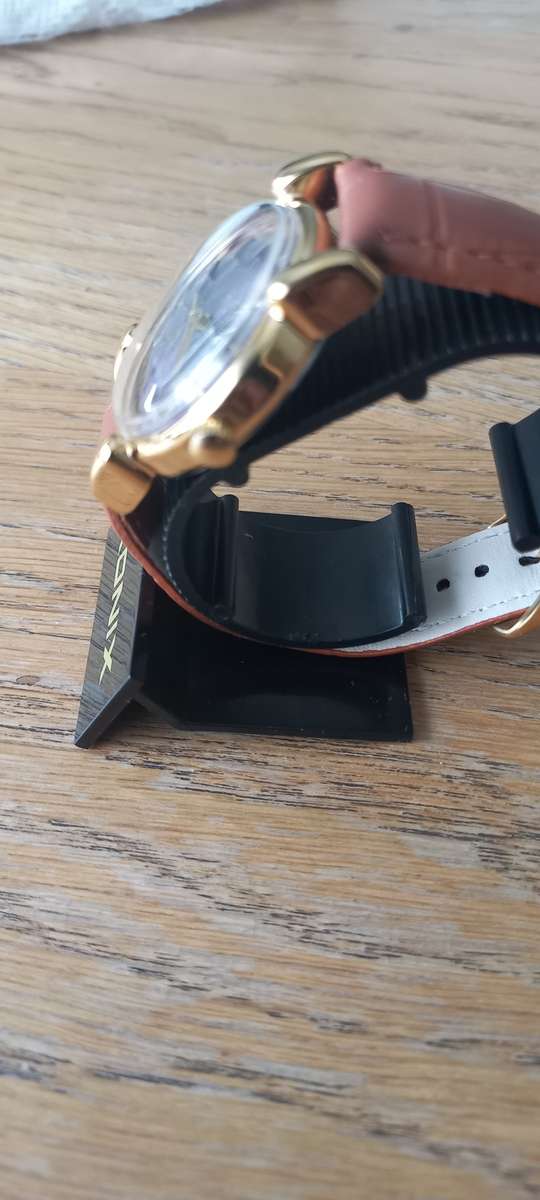 Antique Vintage Camy Geneva Hand wind Swiss Made Mens Watch