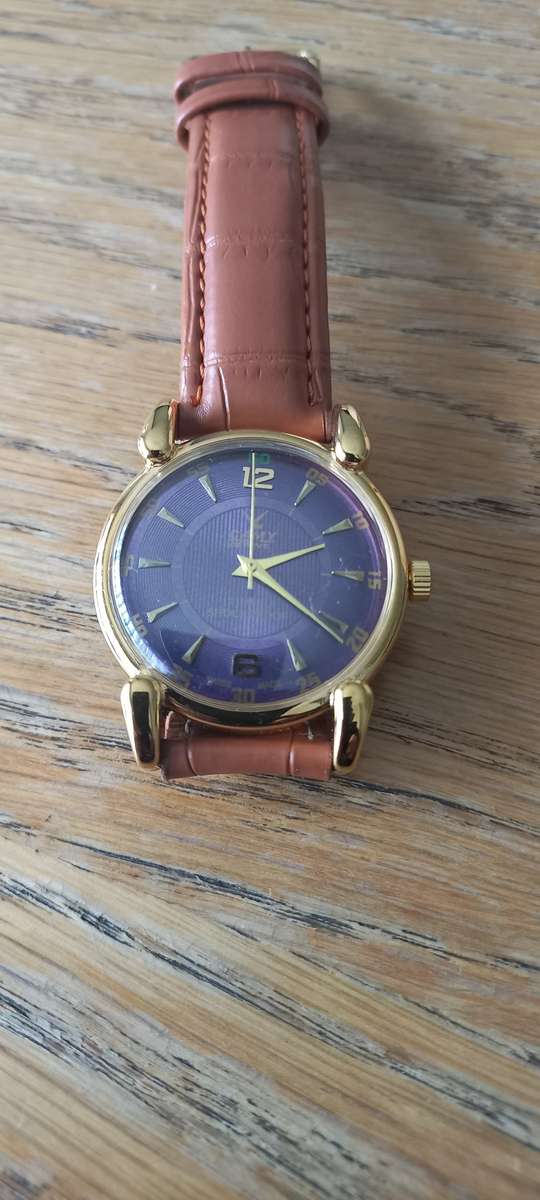 Antique Vintage Camy Geneva Hand wind Swiss Made Mens Watch