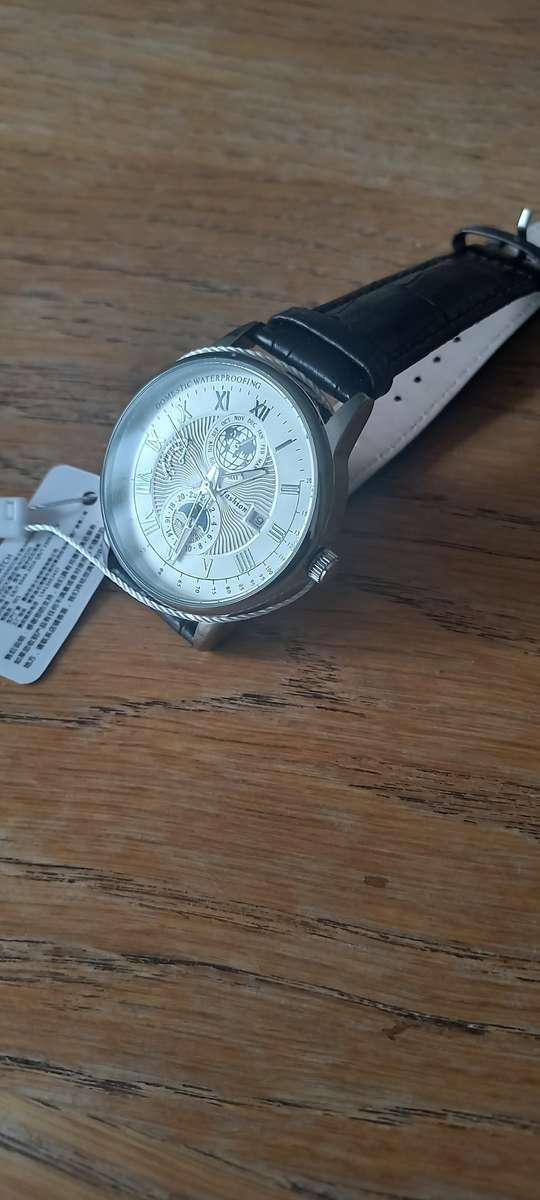 Mens Luxury Wristwatch