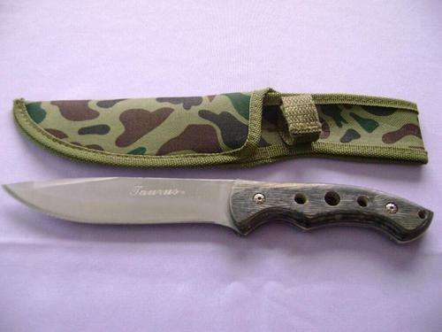 TAURUS HUNTING KNIFE - VERY SHARP!!