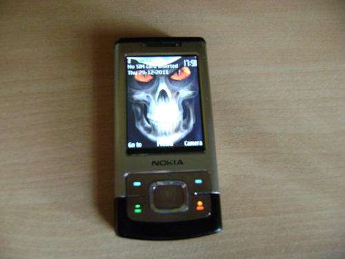 NOKIA 6500 SLIDE IN AWESOME CONDITION