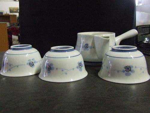 tea set off 4