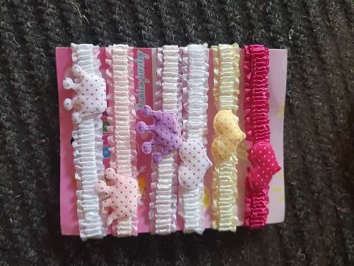 6 x baby head bands for 1 bid