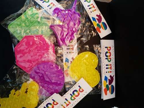 Fidget Pop - its. BUY 1 GET 1 FREE!!!