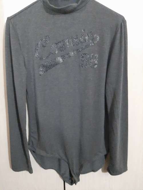 Grey ladies top - Size L