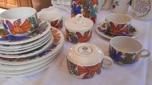 Gorgeous Villeroy and Boch Apulco design tea set 17 piece (Made in Luxembourg)