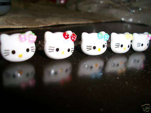 ONE HELLO KITTY ADJUSTABLE KIDDIES RING