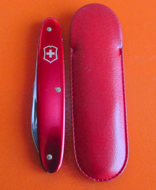 Rare Victorinox Student 75mm